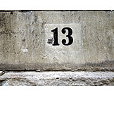   Zahl, Aberglaube, 13