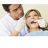   Zahnbehandlung, Zahnarzt, Zahnarztbesuch, Patientin