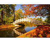  Autumn, Wörlitzer Park, Chinese Bridge