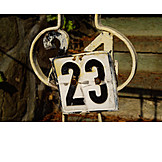   Hausnummer, Zahl, 23