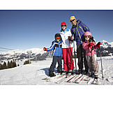   Familie, Skiurlaub, Skifahrer