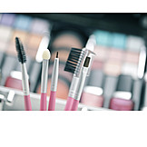   Beauty & cosmetics, Cosmetic brushes
