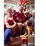   Eltern, Glücklich, Weihnachten, Familie, Kinder, Bescherung, Großeltern
